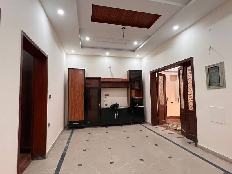 1 Kanal 1st Floor Upper Portion 3 Bed Attached 1