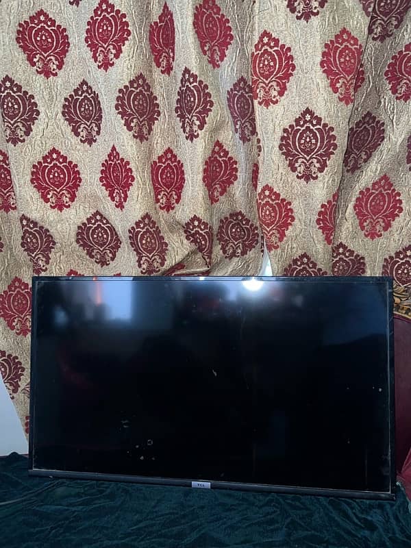 TCL 40 Inch FHD Smart TV 1