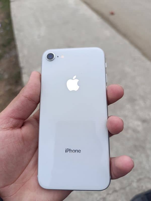 iPhone 8 nonpta 64 GB condition 10/10 4