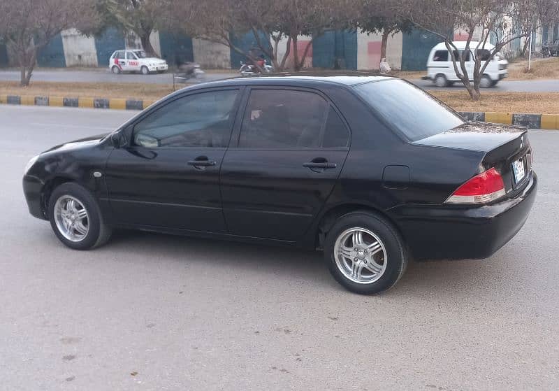 Mitsubishi Lancer 2005 8