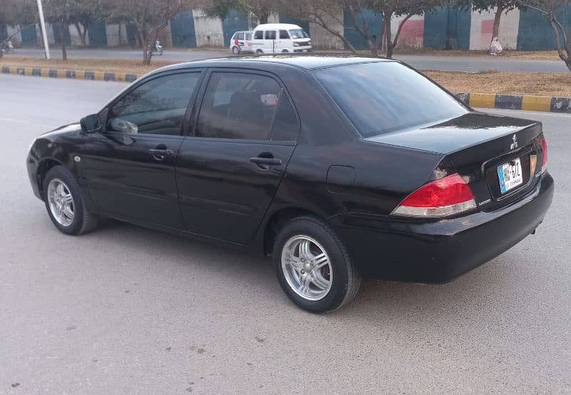 Mitsubishi Lancer 2005 9