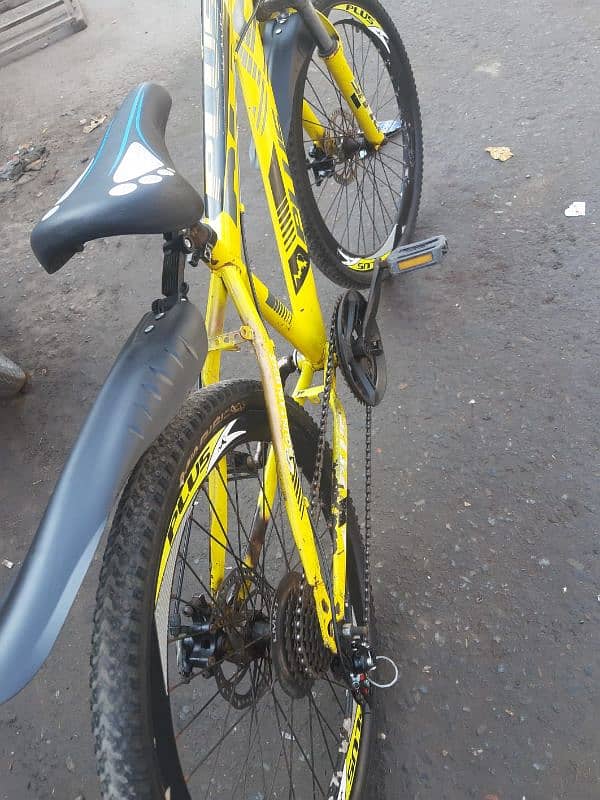 Imported plus bicycle in good condition 0