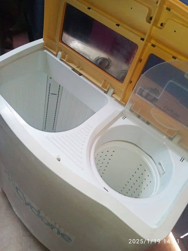 Kenwood washing machine twin tub model number KWM-950SA 10