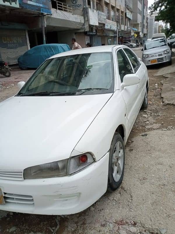 Mitsubishi Lancer 1997 5