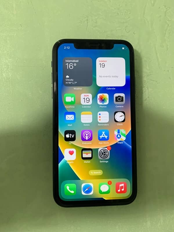 iphone XR 0