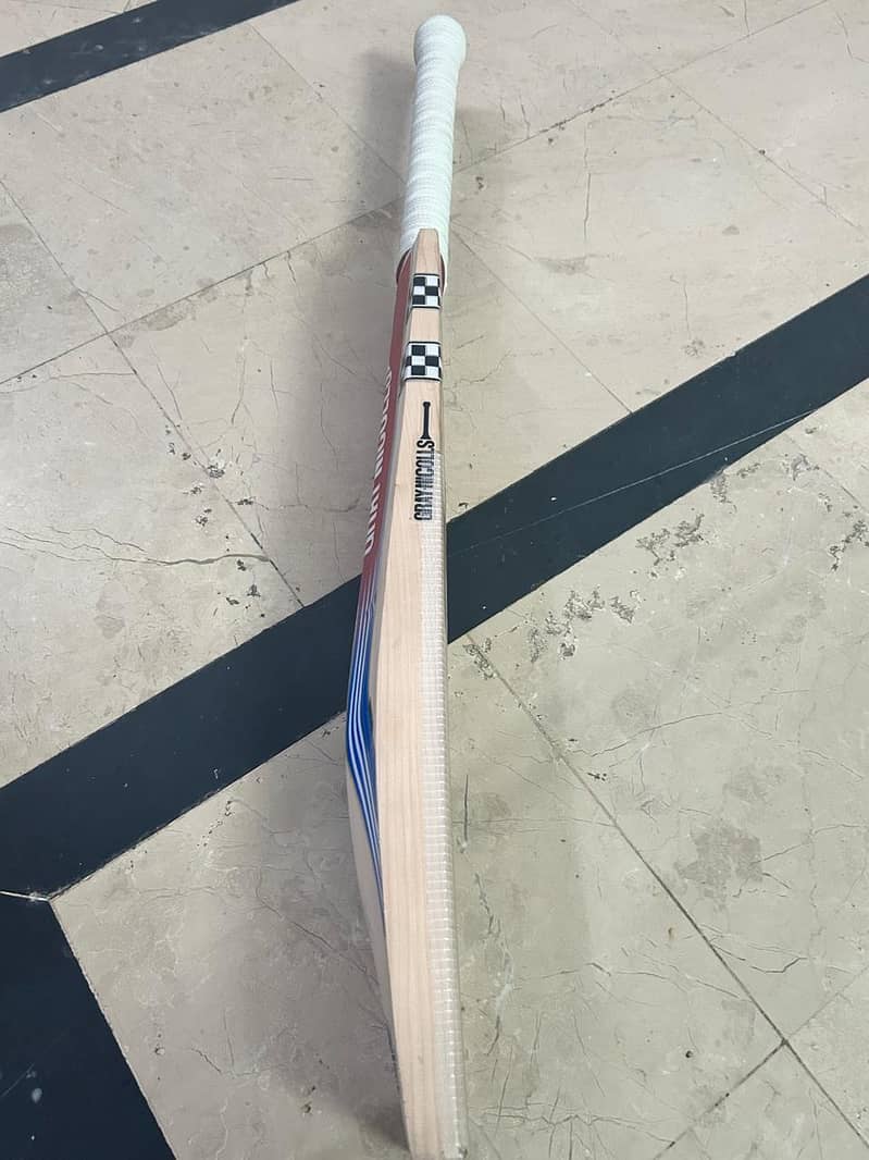 English Willow light weight Cricket Bat with Extreme Ping 6