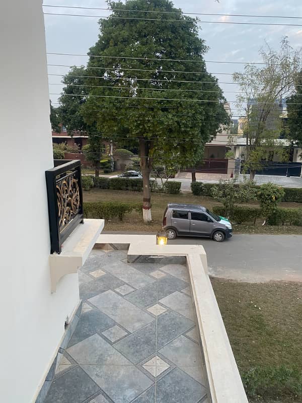 One Kanal House for sale in Jhelum Block Dc colony Gujranwala. 26