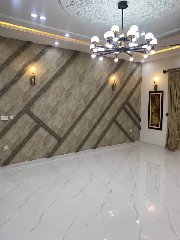 One Kanal House for sale in Jhelum Block Dc colony Gujranwala. 37