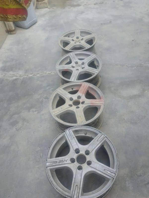 Toyota Corolla 2010 Car Rims 4