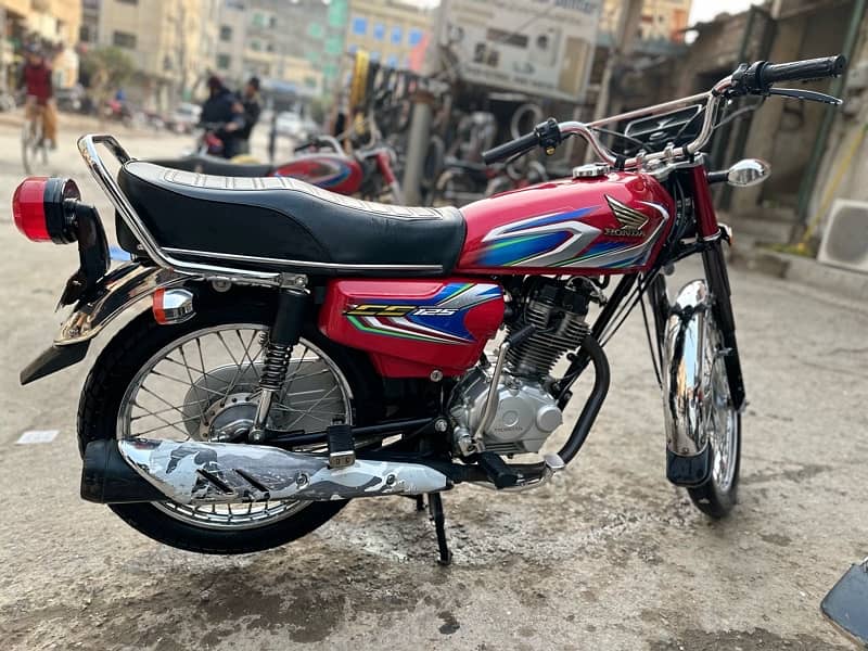 Honda 125 , 2022 model , full genuine , First owner . 2