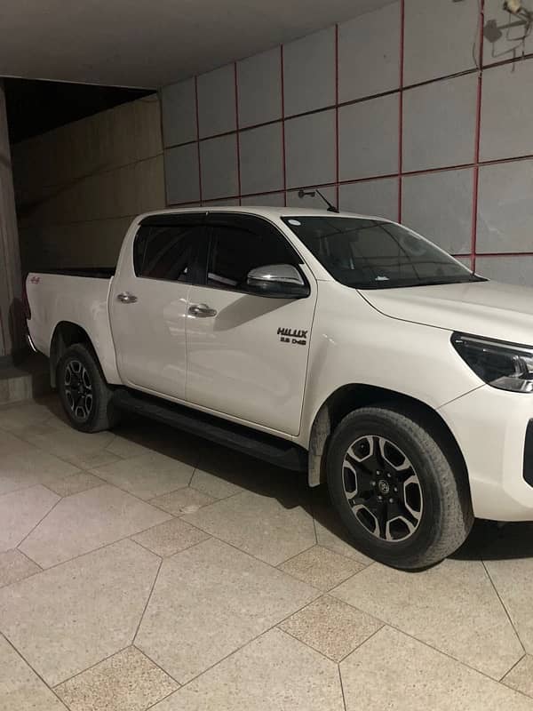 Toyota Hilux 2021 0