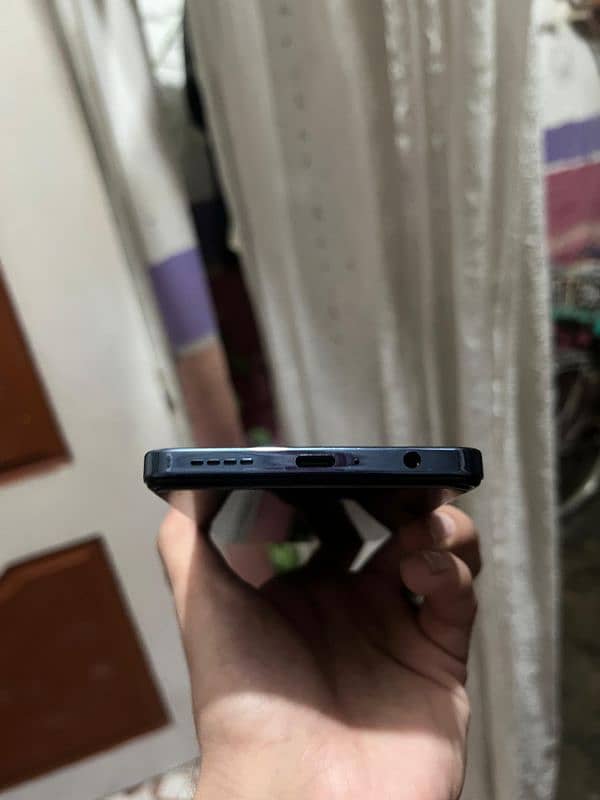 Infinix hot 40 16/256 0