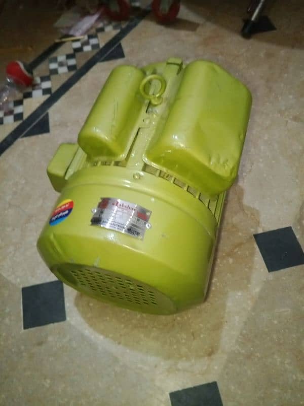 02 HP motor for sale 4