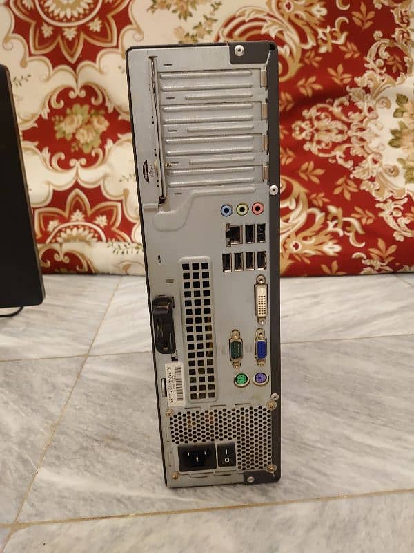 New Computer 10 by 10 Condition price 25k 4