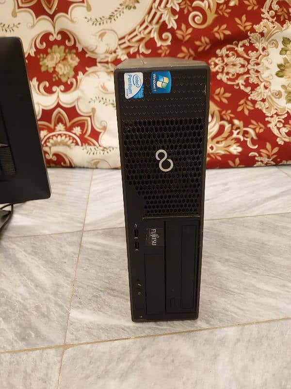 New Computer 10 by 10 Condition price 25k 5