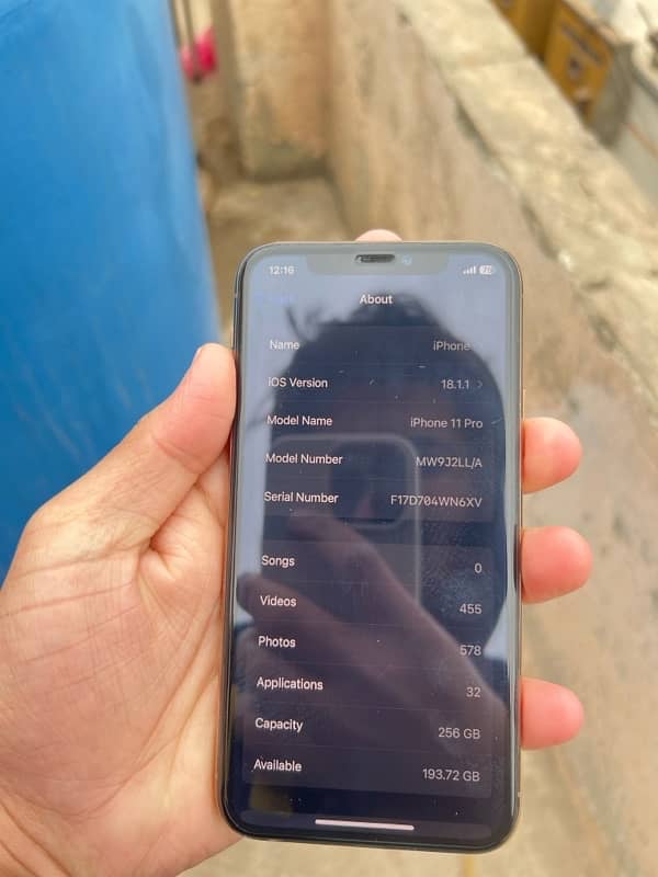 iphone 11 pro 256gb non pta ( factory unlock ) 12