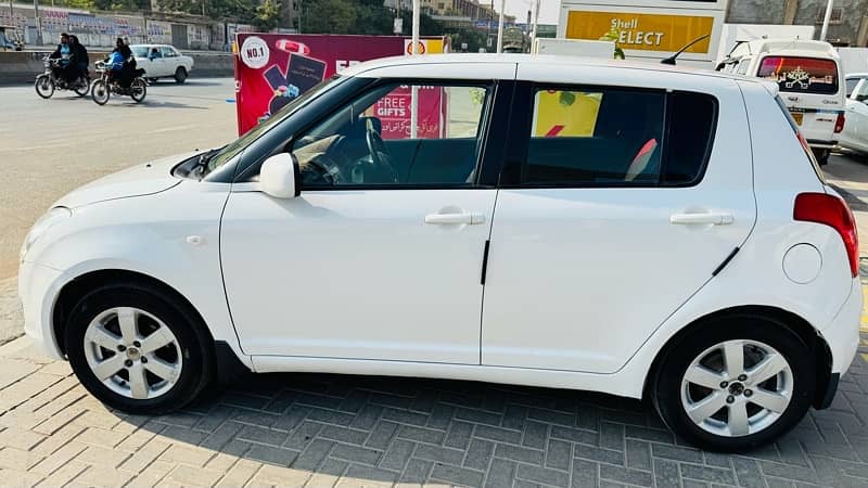 Suzuki Swift 2015 DLX Urgent sale 11