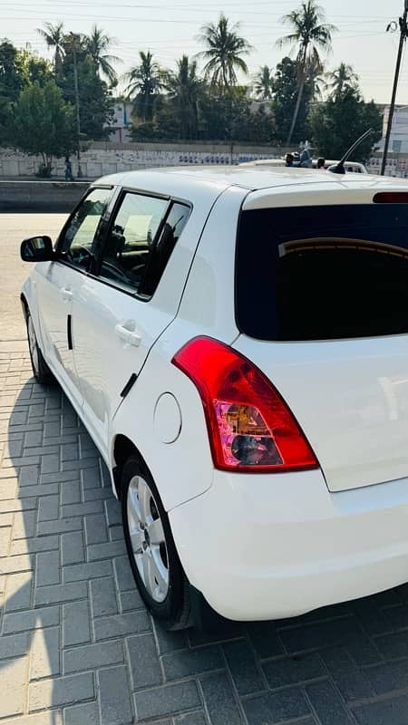 Suzuki Swift 2015 DLX Urgent sale 12