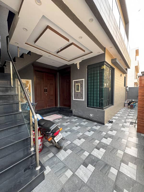 Brand New 5 Marla House for Sale in Topaz Extension Block, Park View City Lahore 18