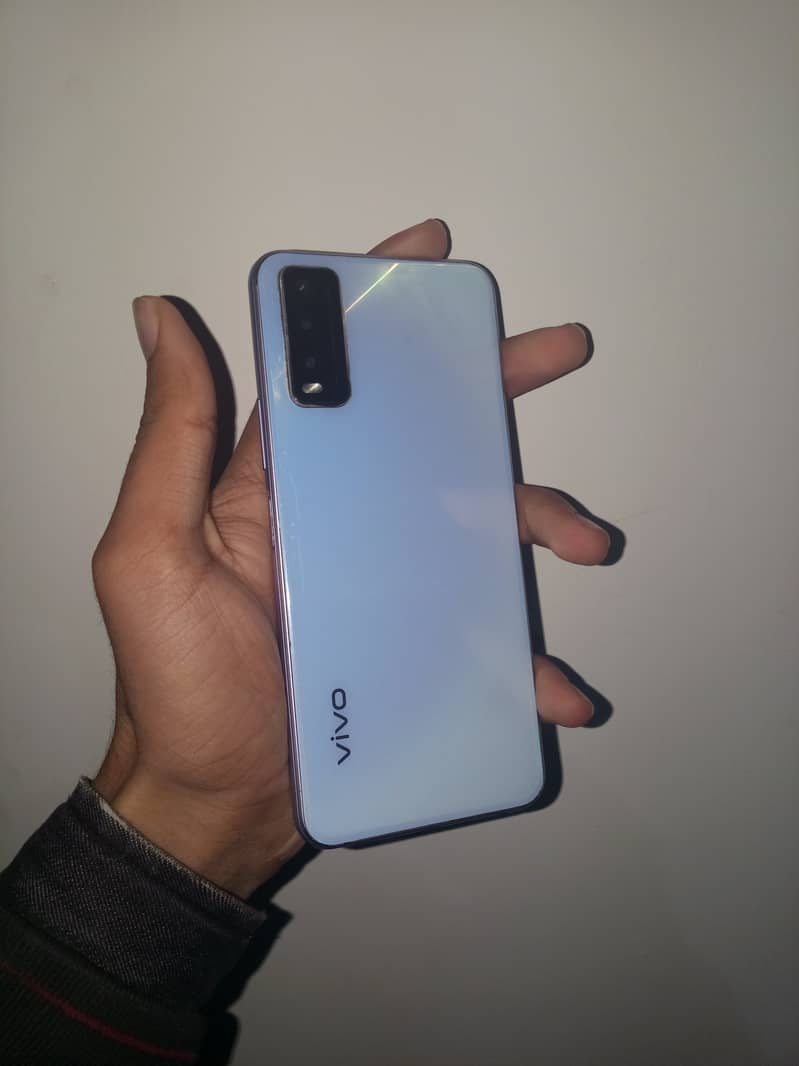 Vivo Y20 4gb 64gb with box urgent sale 1