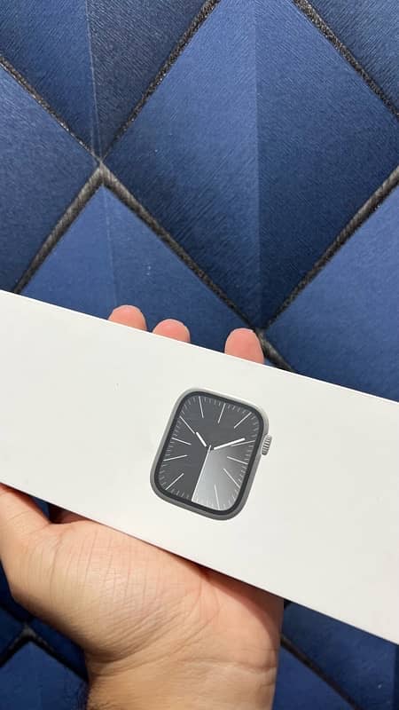 Apple Watch Series 9 45mm Stainless Steel Complete box 1