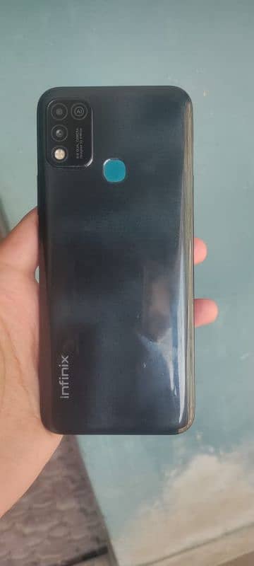 Infinix Hot 11 play 4