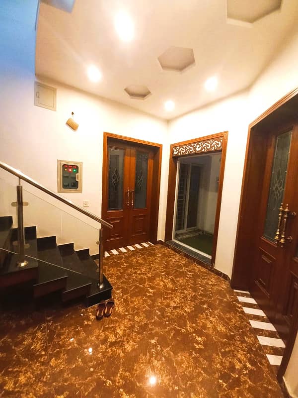 10 Marla House For Sale In Overseas B Block Bahria Town Lahore 4