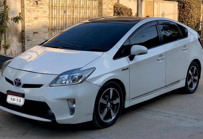 Toyota Prius 2013 6