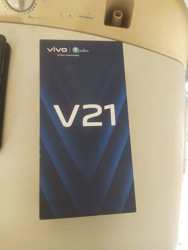 vivo v21  condition 10 by10 2