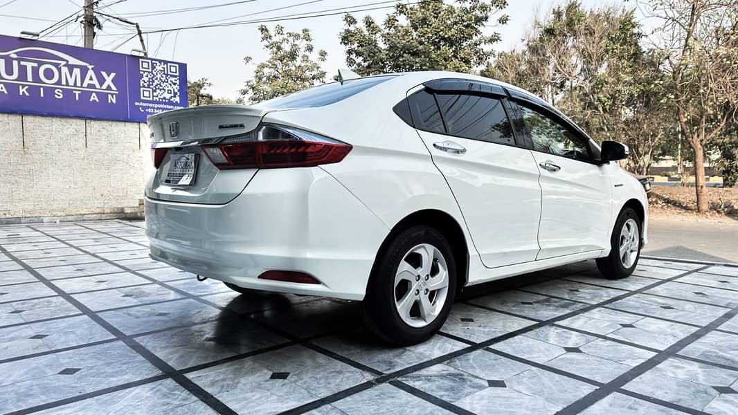 Honda Grace Hybrid - 2014 5