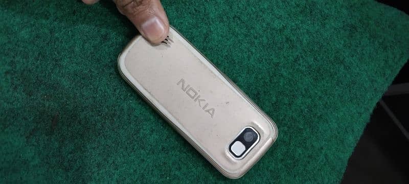 Nokia 2600c  without battery 1