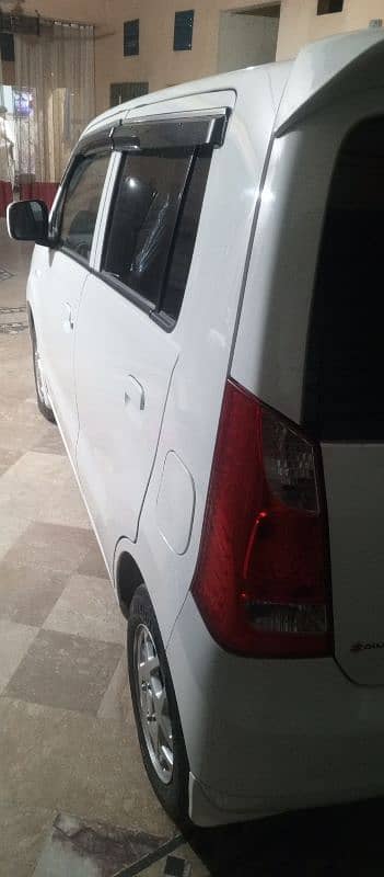 Suzuki Wagon R 2024 5