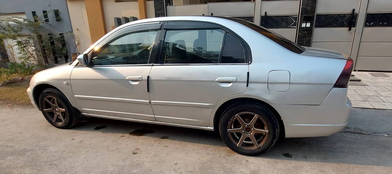 Honda Civic EXi 2004 2