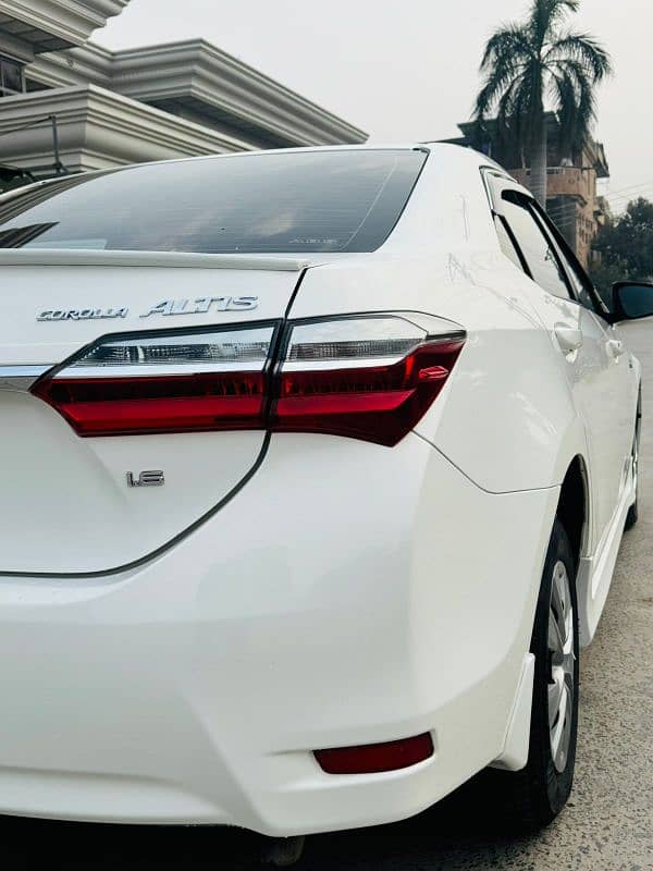 Toyota Corolla Altis 2020 8