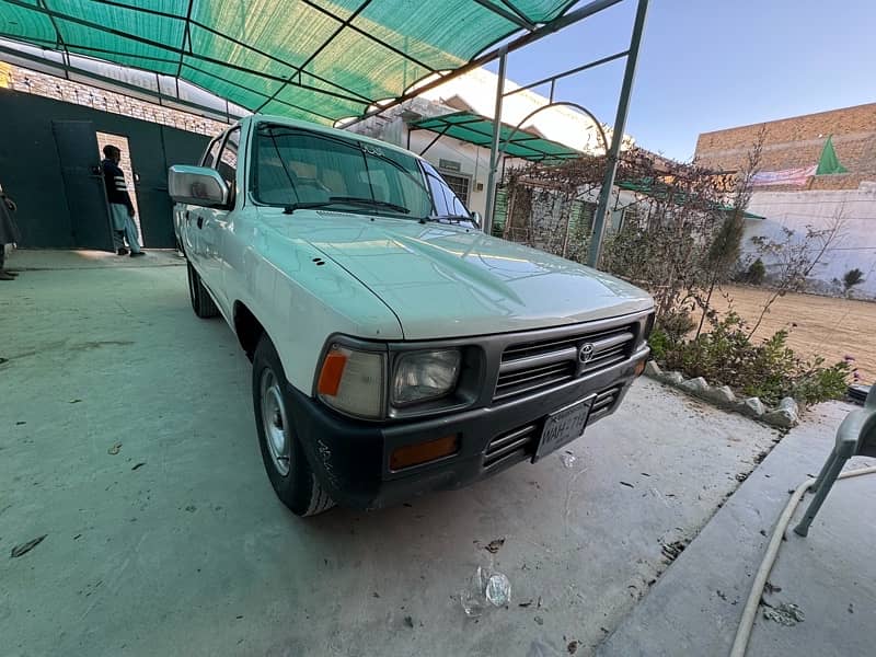 Toyota Double Cabin Hilux 1990 2