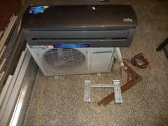 kenwood 1 ton ac like new