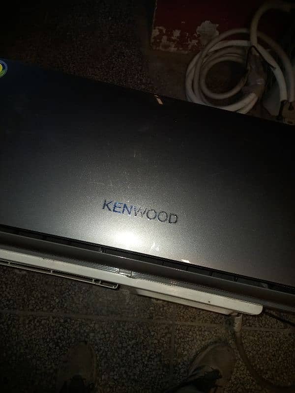 kenwood 1 ton ac like new 7