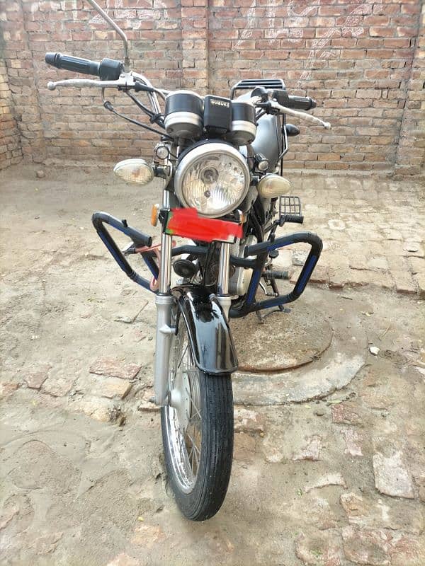 Suzuki GS150 For Sale 9