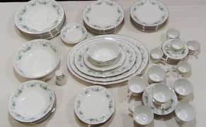 Bone China Dinner set Made in Japan ( New ). 40 Piece. Rs. 18000.