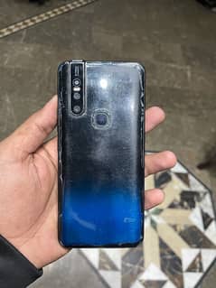 vivo v15 pro. 8/256  vip pta  exchange possible