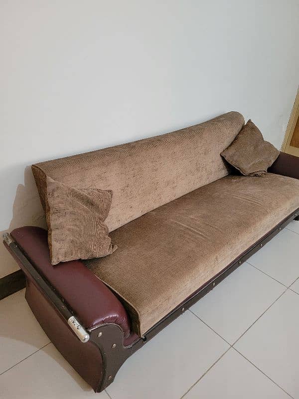 Sofa Bed with 2 Cushions 1