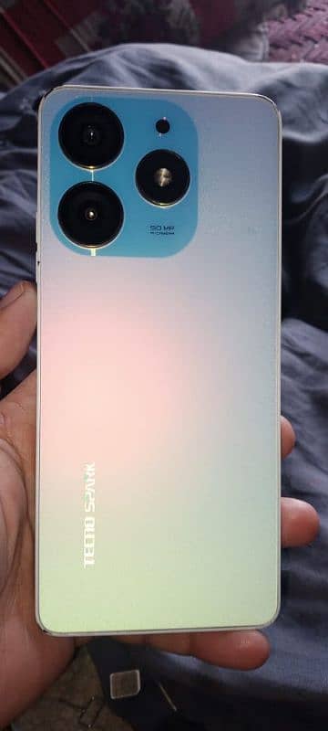 Tacno camon 10 pro 8+8 Ram. 128GB memory۔ 8