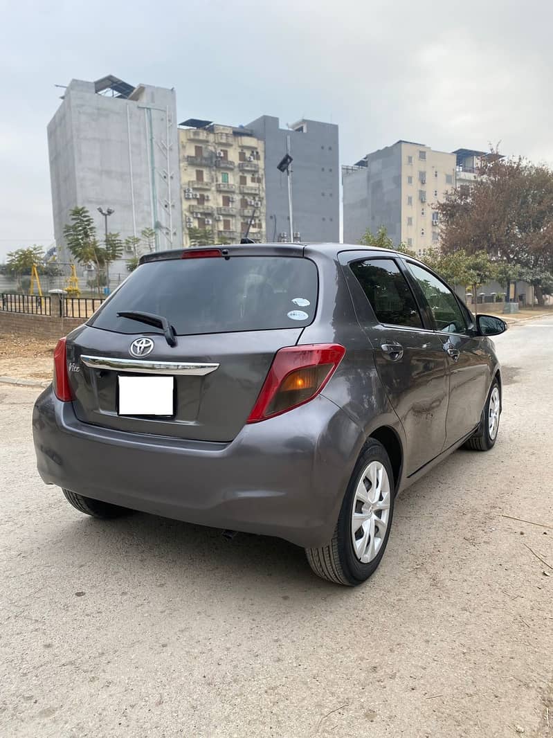 Toyota Vitz 2012 2