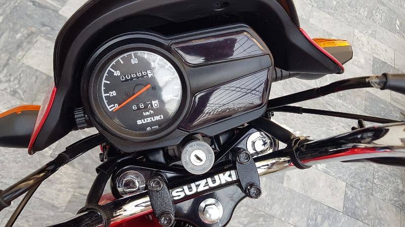 Suzuki GD 110S 6