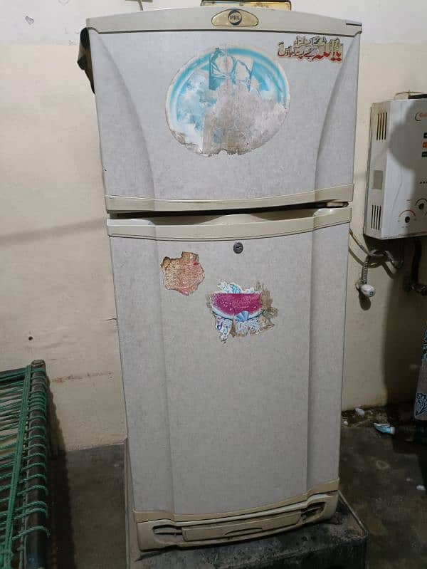 Pel refrigerator small in perfect working 1