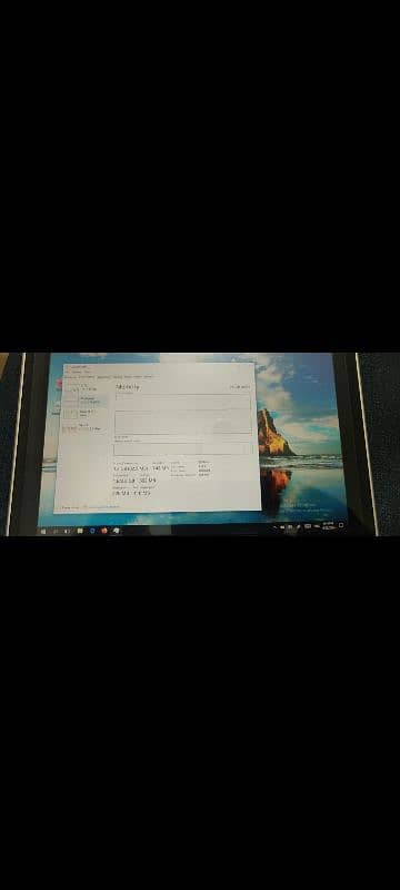 hp tablet window 10 installed. . 10/10 condition mein ha. 3