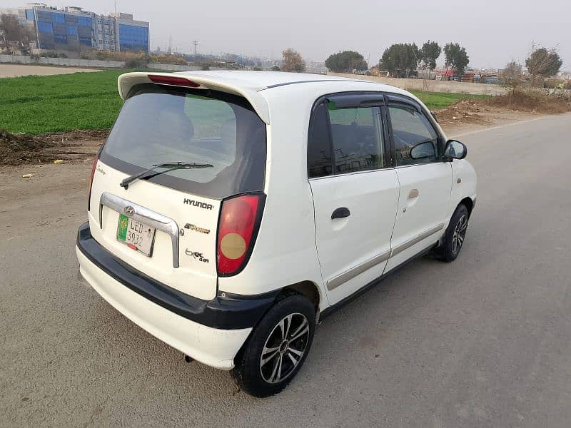 Hyundai Santro Suzuki mehran Suzuki cultus Suzuki Alto WagonR 1