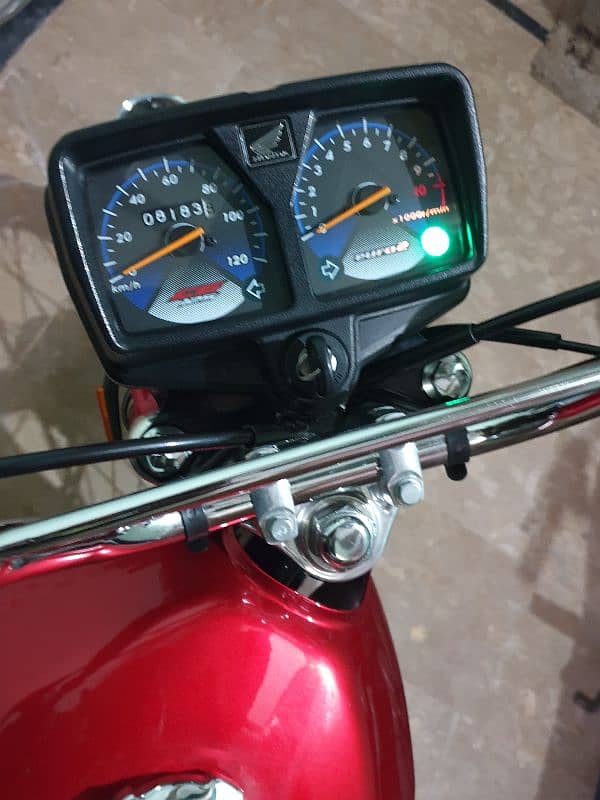 Honda 125 Red 2021 model 5