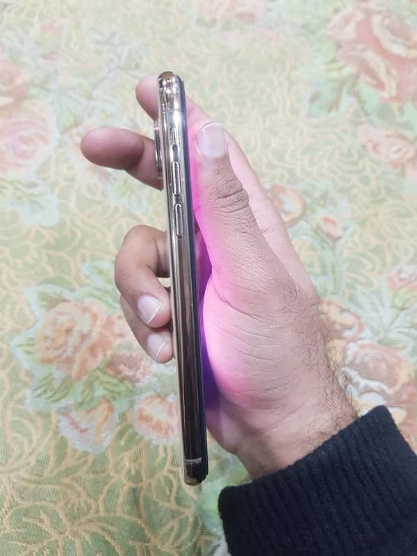 iphone xs pta approved 1