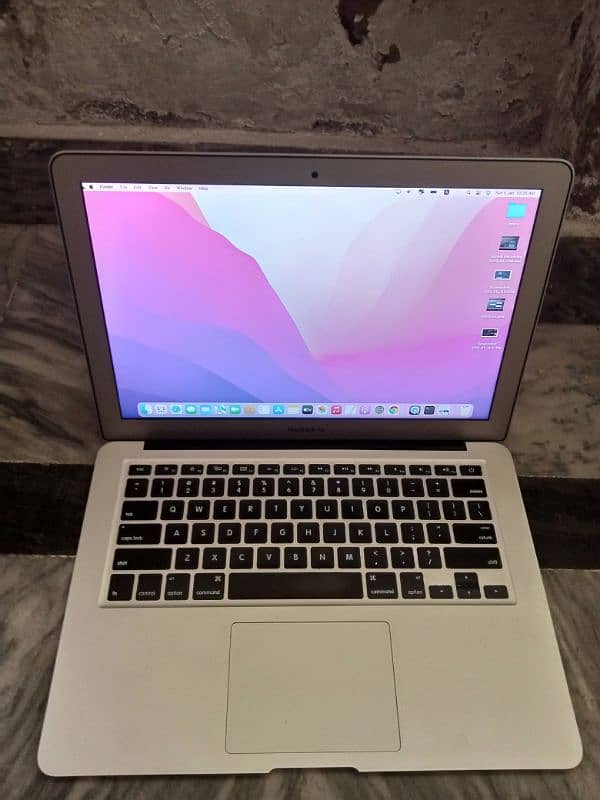 MacBook air 2017 13 inch 8gb 128gb 3